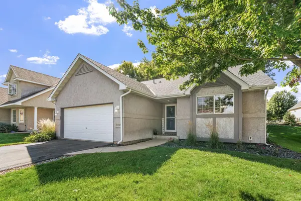 21233 Independence AVE, Lakeville, MN 55044