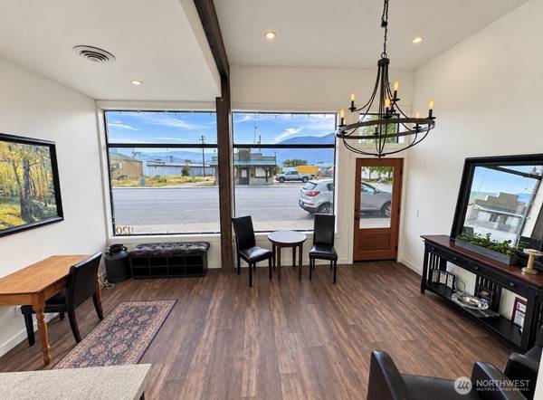 1118 Main ST, Oroville, WA 98844