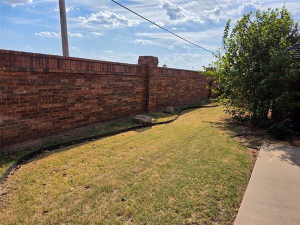 2720 NW 151st ST, Edmond, OK 73013