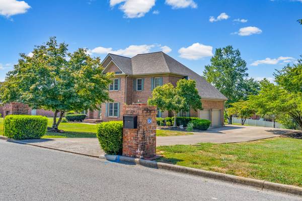 534 Pond Apple Rd, Clarksville, TN 37043