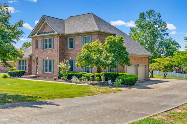 534 Pond Apple Rd, Clarksville, TN 37043