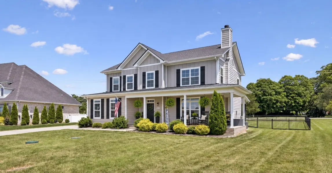 2044 Trout Trl, Murfreesboro, TN 37129