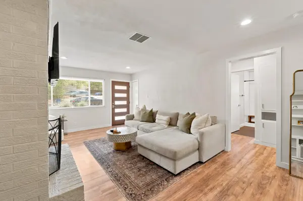 2802 Catalina DR #B, Austin, TX 78741