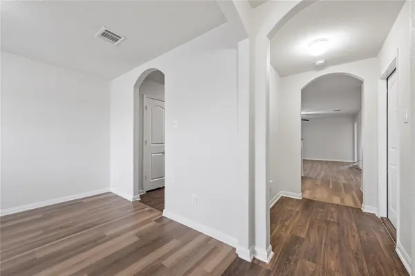 221 Koontz LOOP, Jarrell, TX 76537