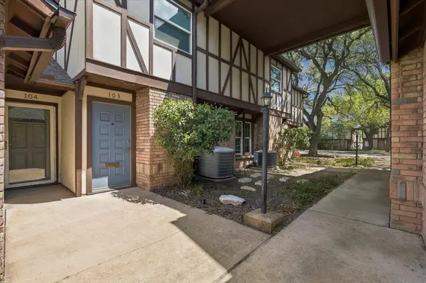 7406 Shadow Hill DR #104, Austin, TX 78731