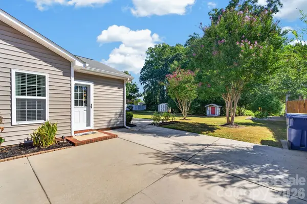 308 Llewellyn ST, Belmont, NC 28012