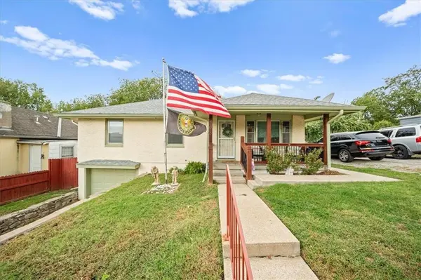 406 Elmwood AVE, Kansas City, MO 64124