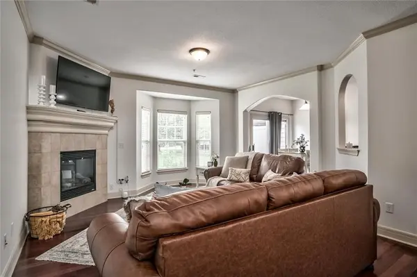 8948 Inkster ST, Lenexa, KS 66227