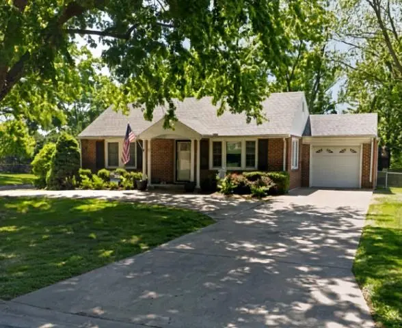 4301 W 62nd TER, Fairway, KS 66205
