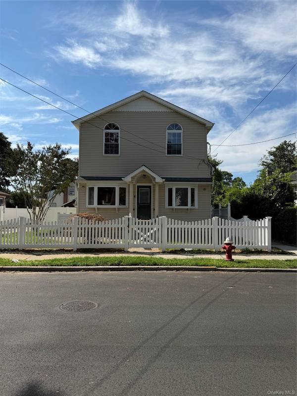 568 Park AVE, West Hempstead, NY 11552