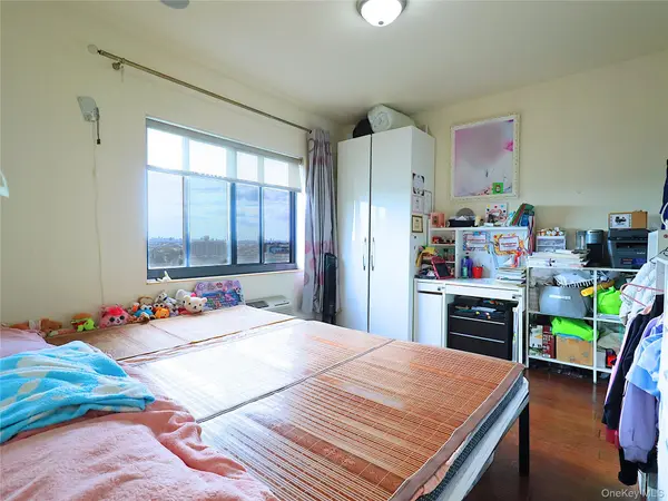 3138 137 ST #10A, Flushing, NY 11354