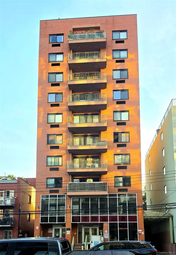 3138 137 ST #10A, Flushing, NY 11354