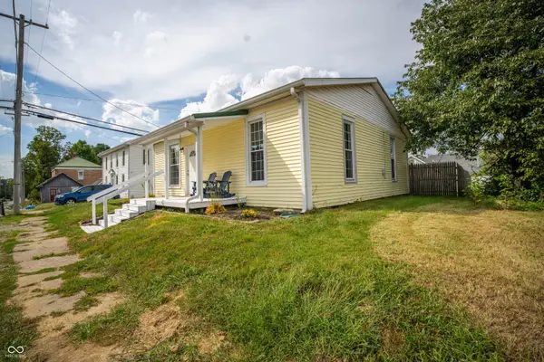 430 Mill ST, Hope, IN 47246