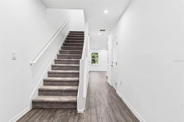 3031 JESSAMINE DR, Tavares, FL 32778