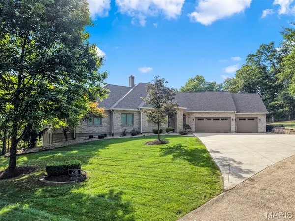 206 Legendary Passage DR, Pacific, MO 63069
