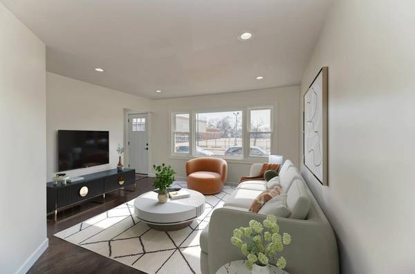 6218 W Foster AVE, Chicago, IL 60630