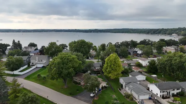38025 N Academy DR, Lake Villa, IL 60046