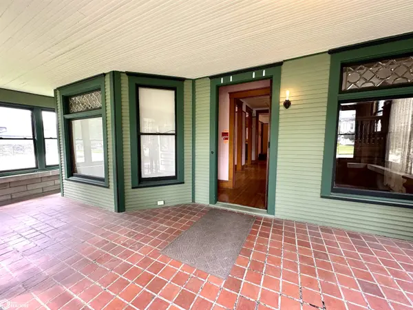 1125 Broad ST, Grinnell, IA 50112