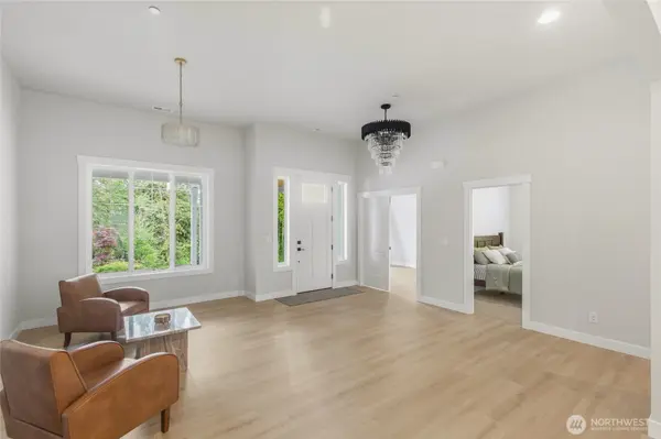 5070 SE Mullenix RD, Port Orchard, WA 98367
