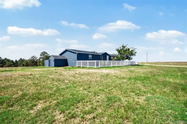 40945 Topaz DR, Deer Trail, CO 80105