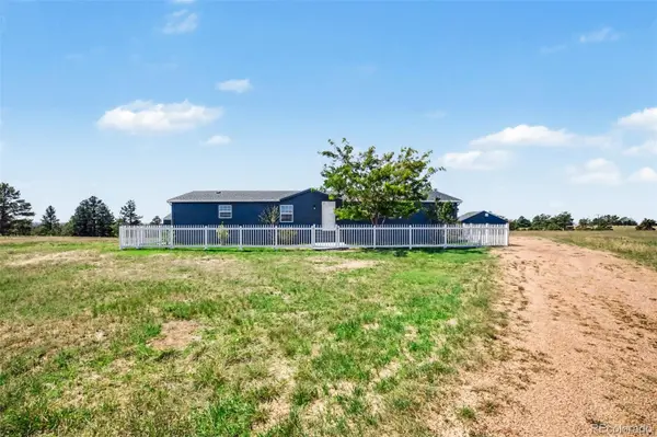 40945 Topaz DR, Deer Trail, CO 80105