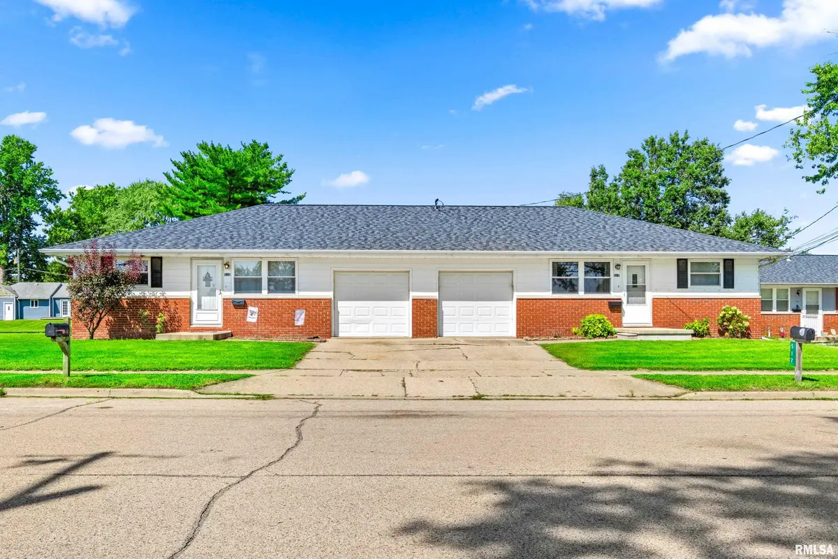 515-517 N TOWN AVE, Princeville, IL 61559