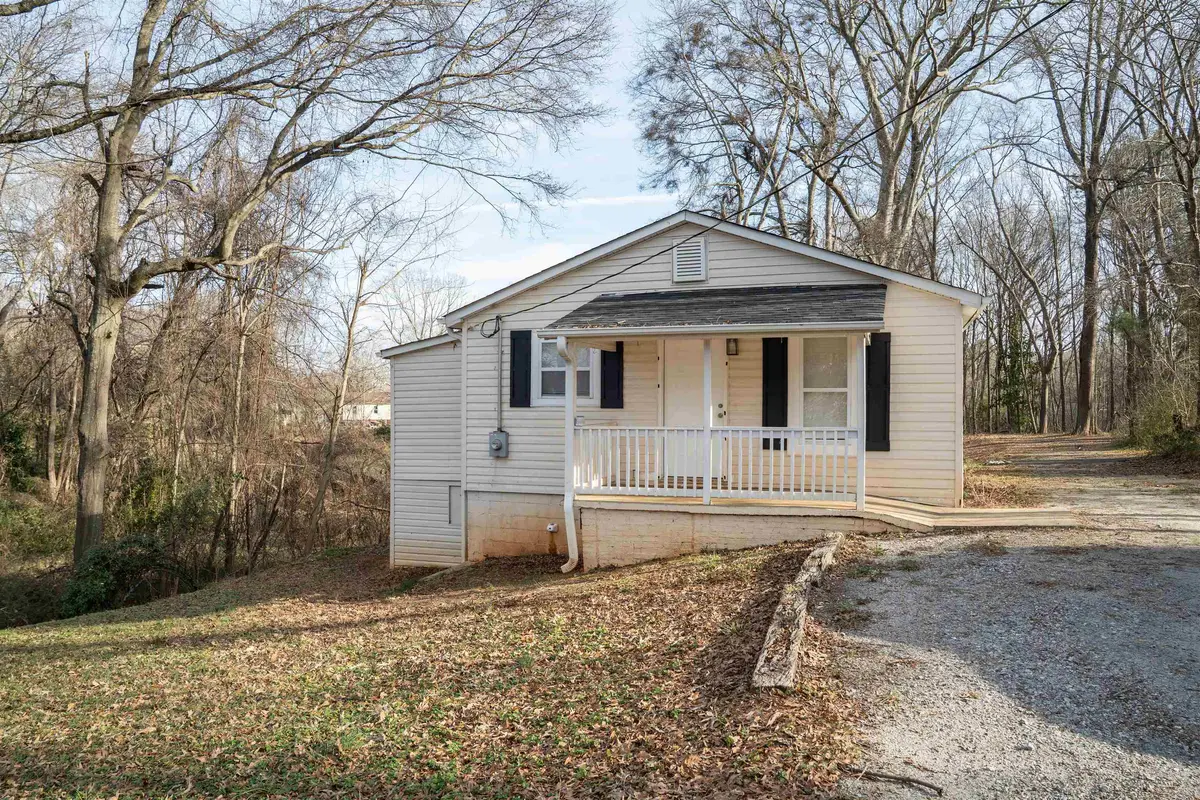 171 Brown ST, Cowpens, SC 29330