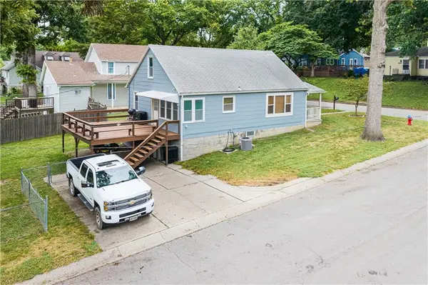 901 N 12th ST, Leavenworth, KS 66048