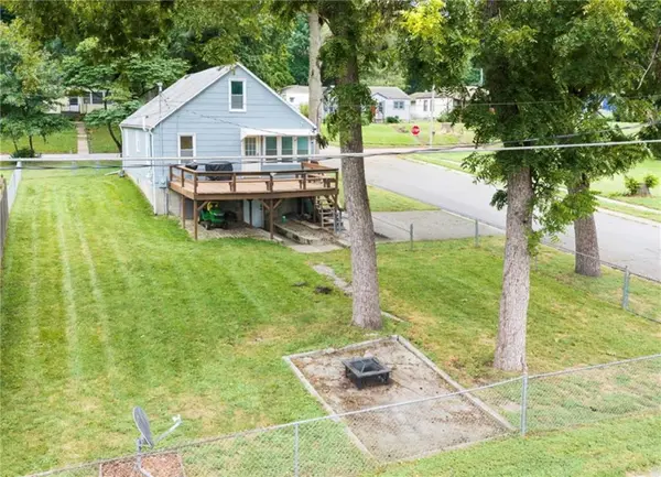 901 N 12th ST, Leavenworth, KS 66048