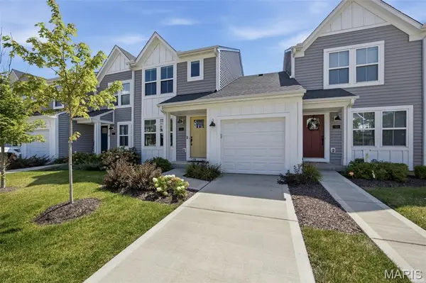 318 Newbridge WAY, St Charles, MO 63368