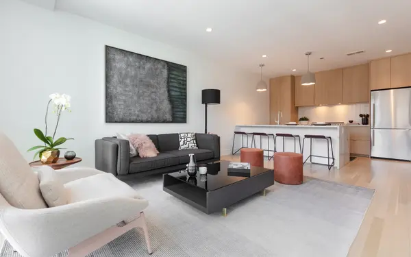 508 W Diversey Pkwy #807, Chicago, IL 60614