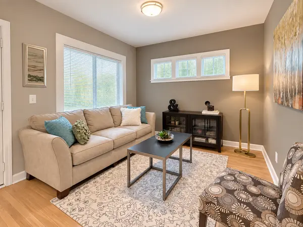 1699 Eustis ST, Saint Paul, MN 55113