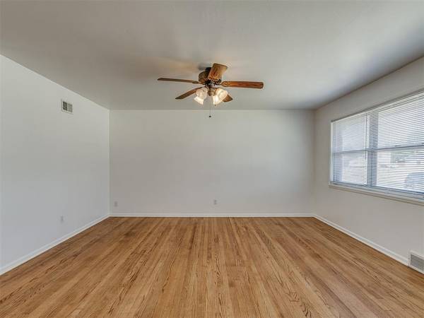 132 E Jarman DR, Oklahoma City, OK 73110