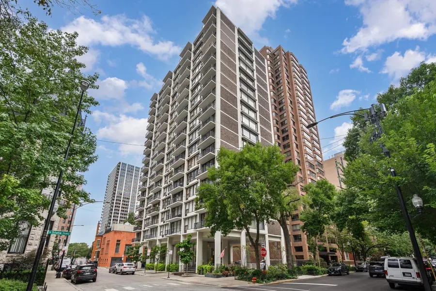 1400 N State Pkwy #10D, Chicago, IL 60610
