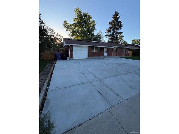 3011 S Sheridan, Denver, CO 80227