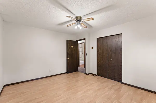 28564 Zurich ST NE, North Branch, MN 55056