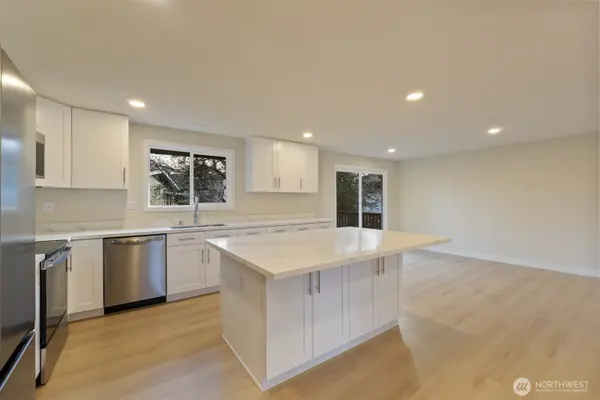 14522 NE 5th ST, Bellevue, WA 98007