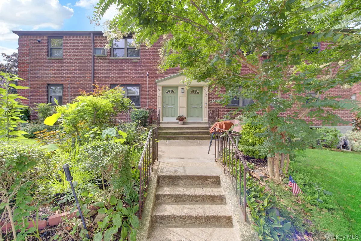 245-14 61st AVE #0126, Douglaston, NY 11362