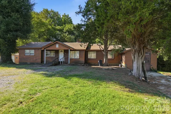 1021 Ramseur RD, Bessemer City, NC 28016