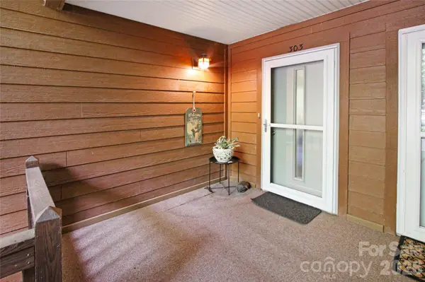 73 Toxaway Views DR #303, Lake Toxaway, NC 28747