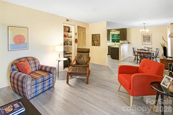 73 Toxaway Views DR #303, Lake Toxaway, NC 28747