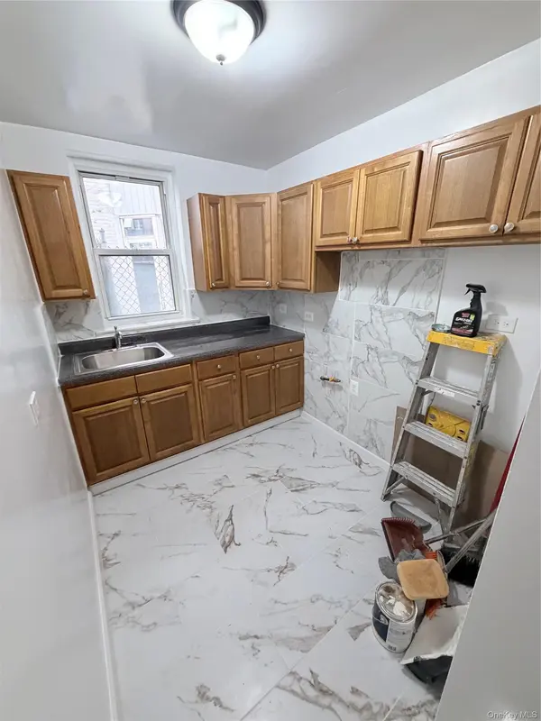 40-15 61st ST #3C, Woodside, NY 11377