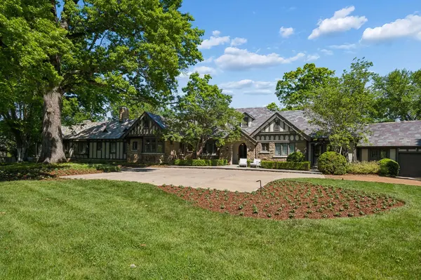 3800 Woodlawn Dr, Nashville, TN 37215