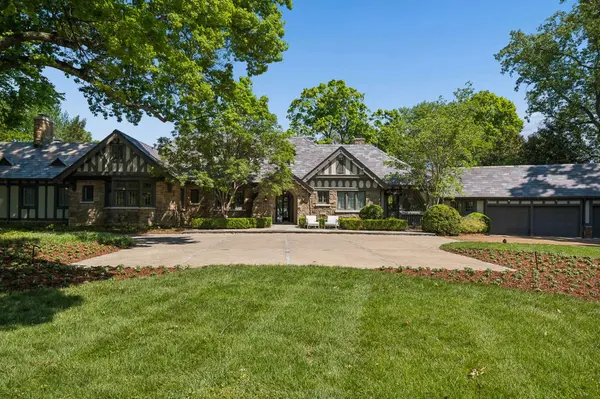 3800 Woodlawn Dr, Nashville, TN 37215