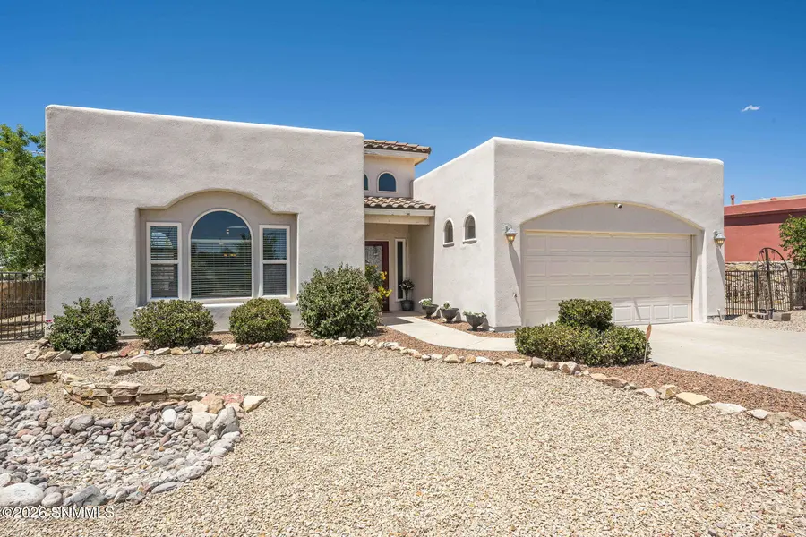 4051 Bella Sierra CT, Las Cruces, NM 88011