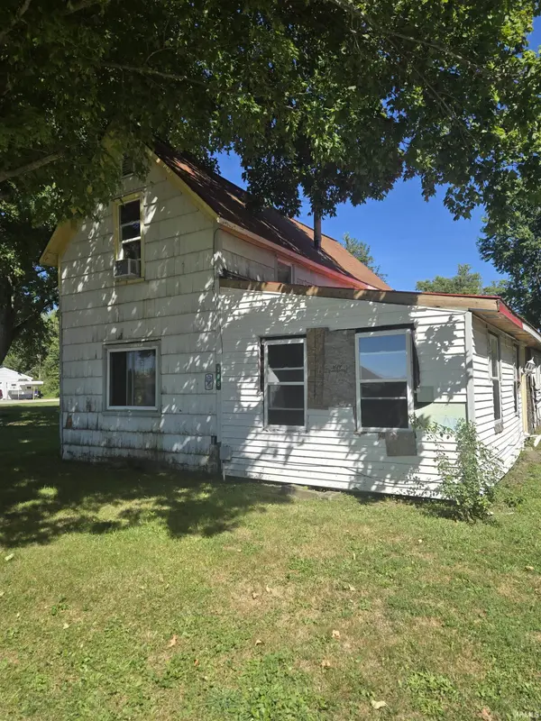 305 South Church St. ST, Otterbein, IN 47970