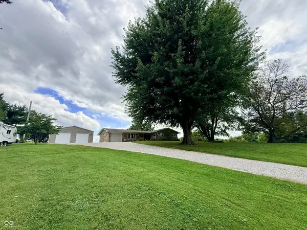 1644 W County Road 100 N, Greencastle, IN 46135