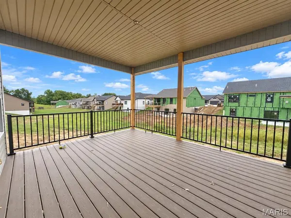 1839 Robins Mill CT, Maryville, IL 62062