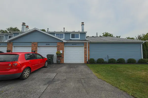 2003 Sudbury DR, Hoffman Estates, IL 60169