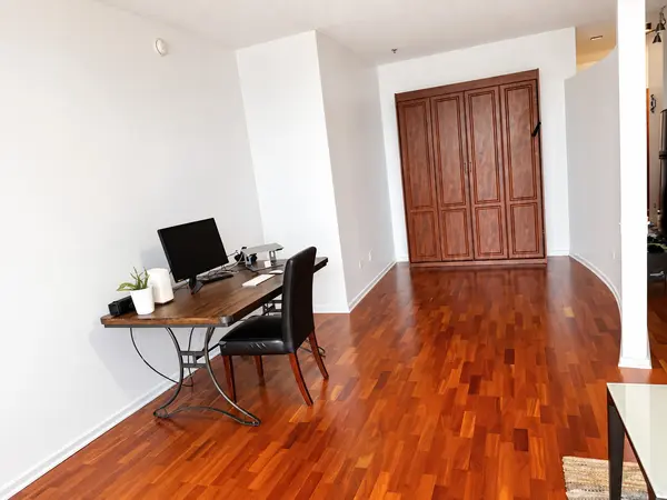 210 S Desplaines ST #2203, Chicago, IL 60661